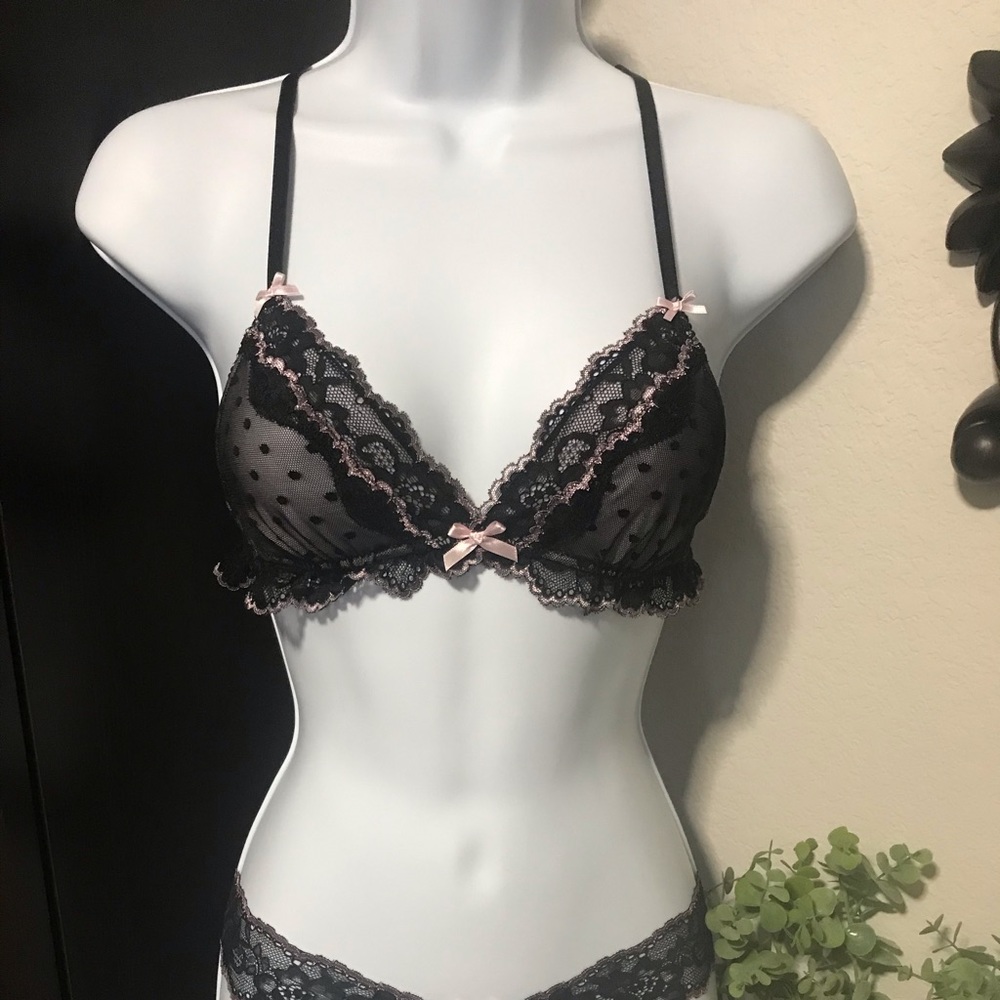 Victoria’s Secret Unlined Lace Triangle Bralette